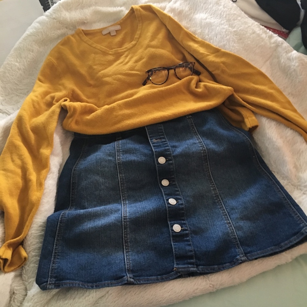 vintage mustard yellow sweater